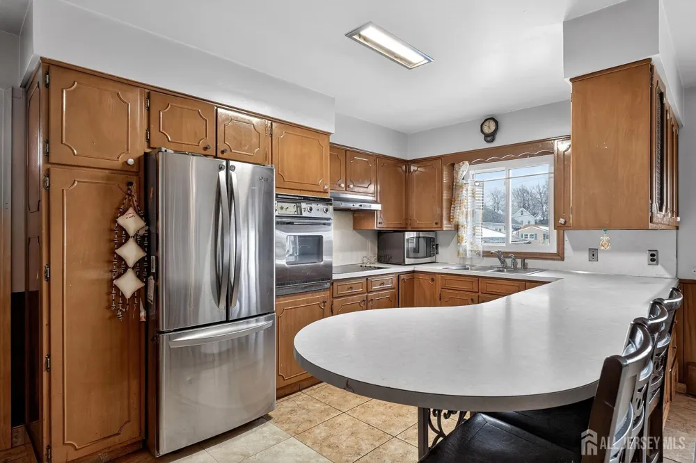 6 E 2nd Street Port Reading, NJ 07064