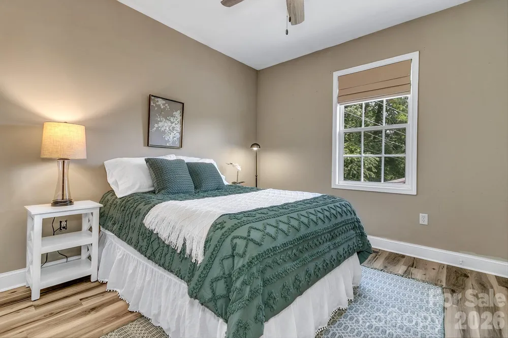 25 Union Chapel Road Weaverville, NC 28787