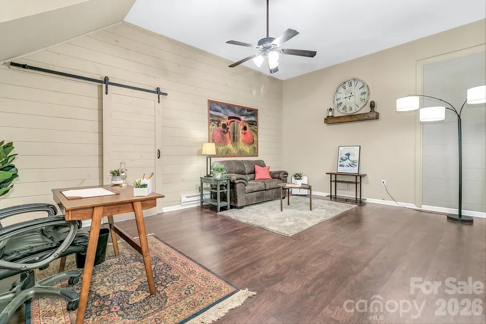 25 Union Chapel Road Weaverville, NC 28787