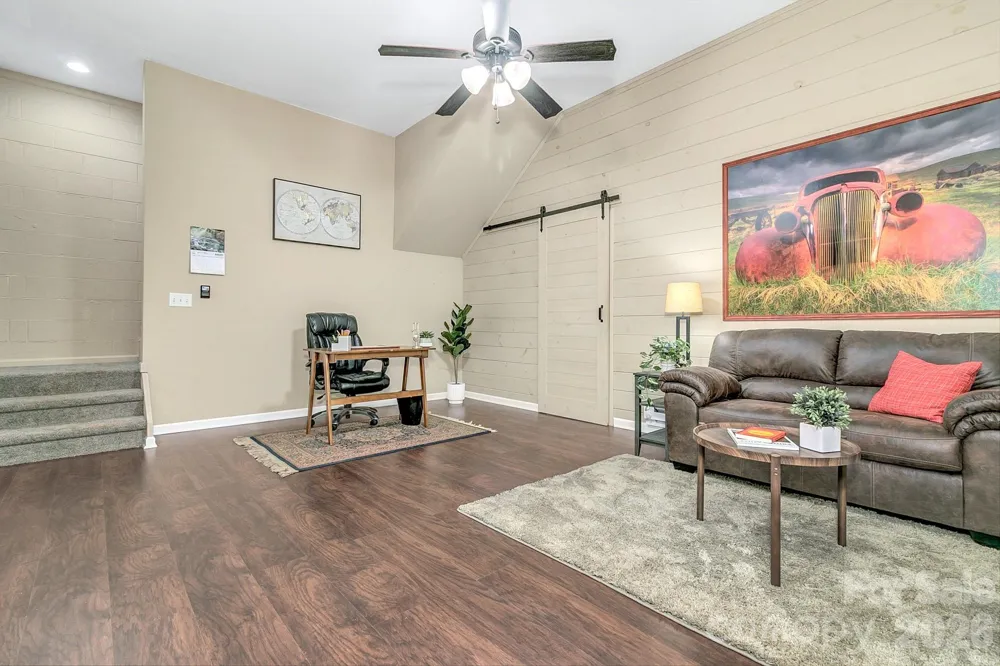 25 Union Chapel Road Weaverville, NC 28787