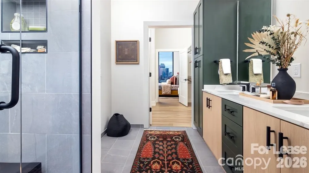 124 E Kingston Avenue #B6-B Charlotte, NC 28203