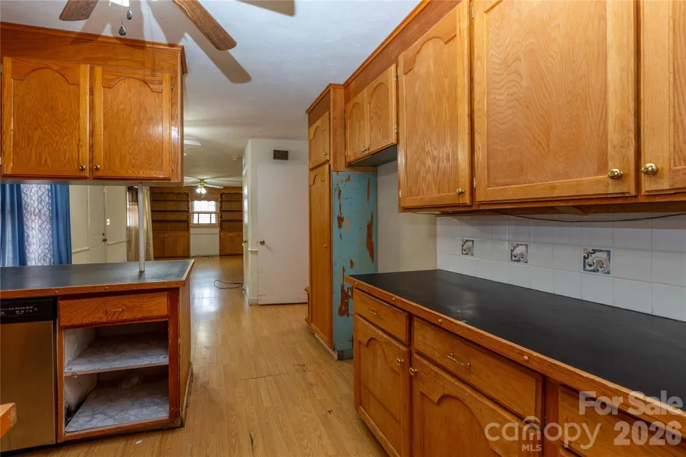 611 Park Avenue Roanoke Rapids, NC 27870
