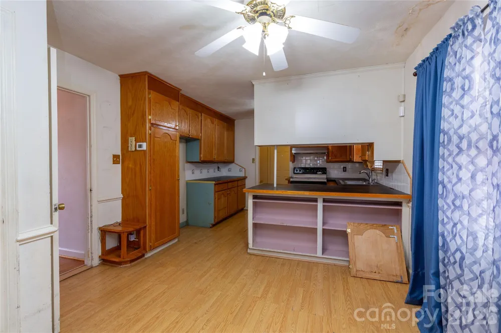 611 Park Avenue Roanoke Rapids, NC 27870