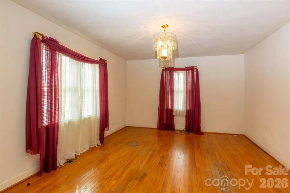 611 Park Avenue Roanoke Rapids, NC 27870
