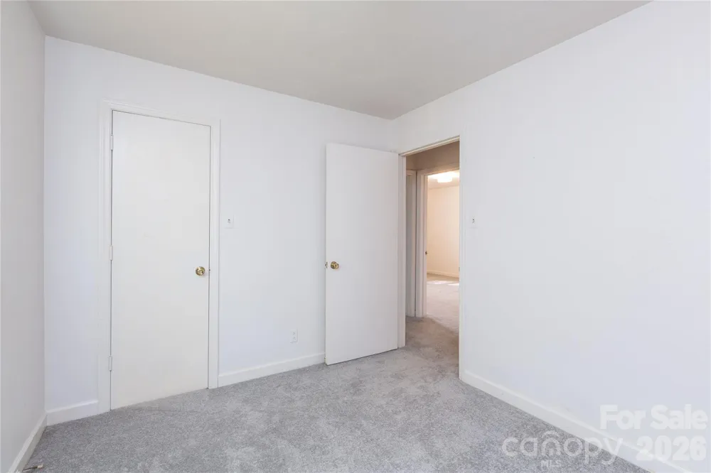 611 Park Avenue Roanoke Rapids, NC 27870
