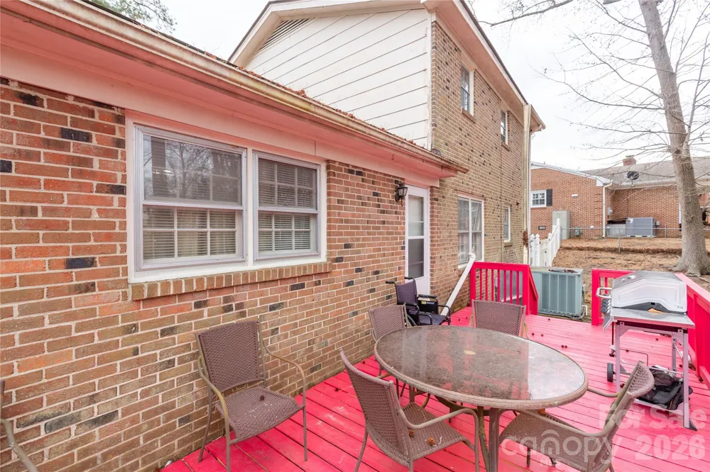 611 Park Avenue Roanoke Rapids, NC 27870
