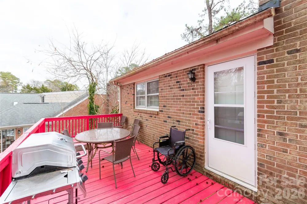 611 Park Avenue Roanoke Rapids, NC 27870