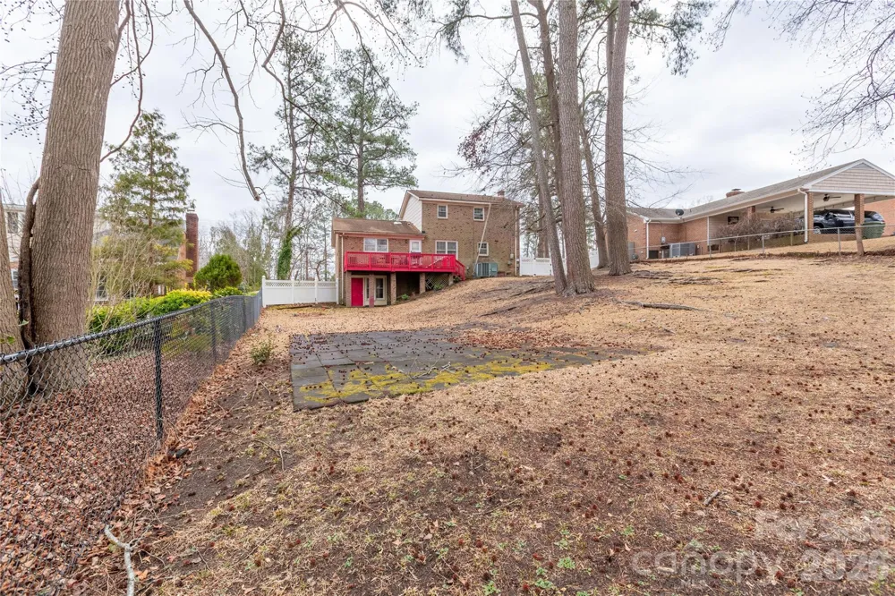 611 Park Avenue Roanoke Rapids, NC 27870