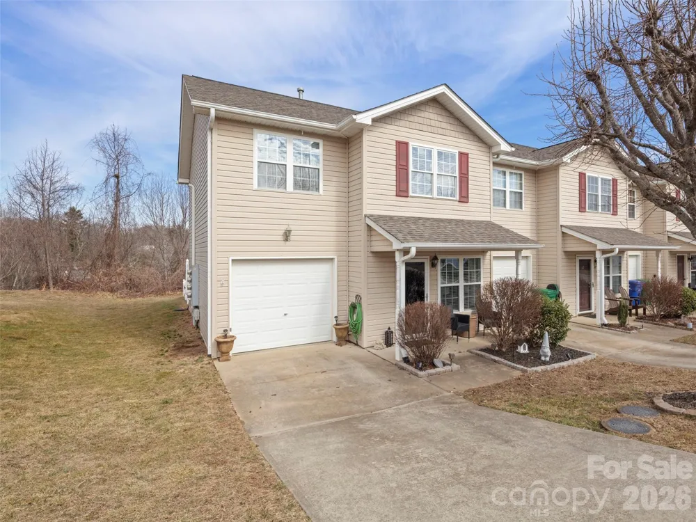99 Sunny Meadows Boulevard Arden, NC 28704