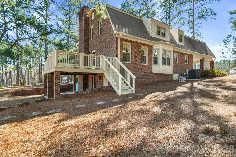 219 Williamsburg Lane Wadesboro, NC 28170