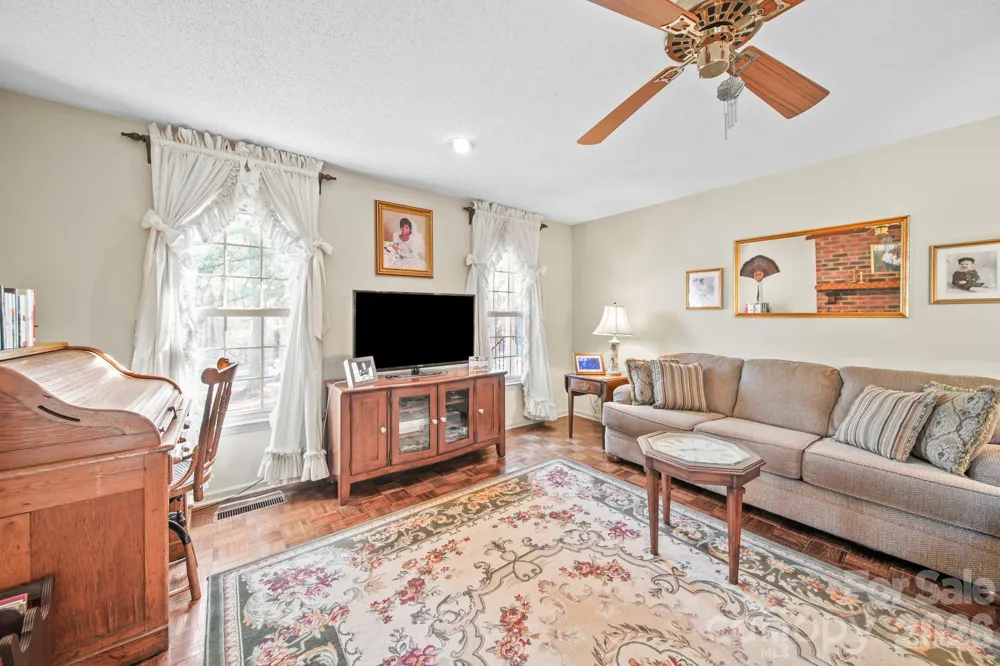 219 Williamsburg Lane Wadesboro, NC 28170