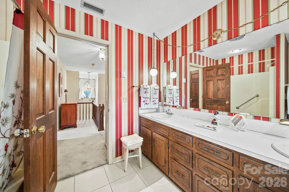 219 Williamsburg Lane Wadesboro, NC 28170