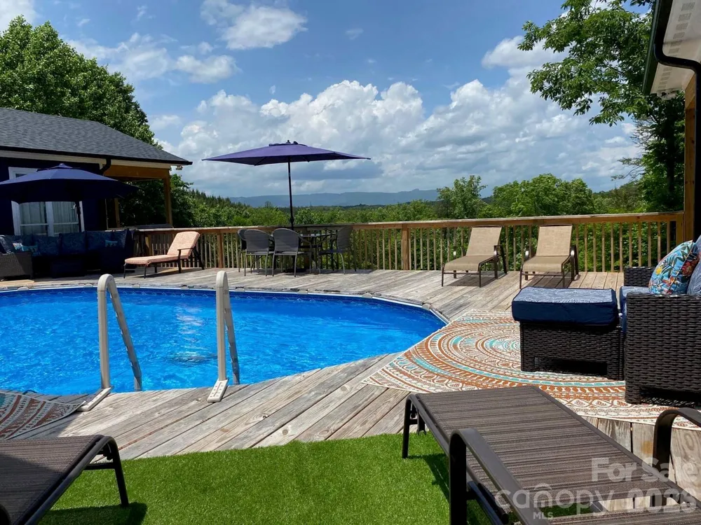 622 Rutherford Drive Nebo, NC 28761
