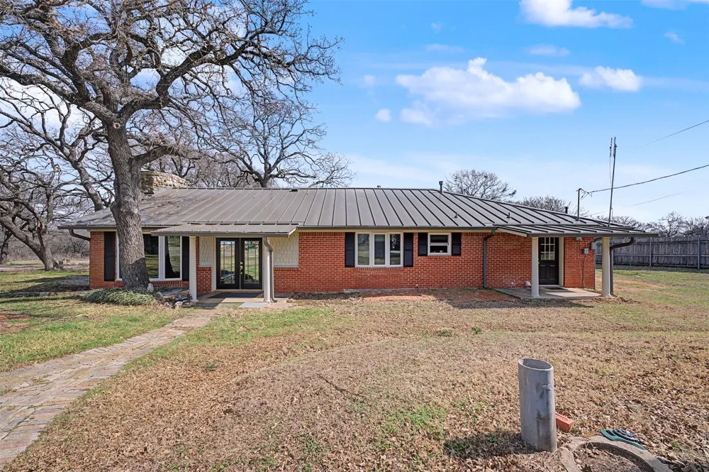 8240 Kramer Street Lillian, TX 76061