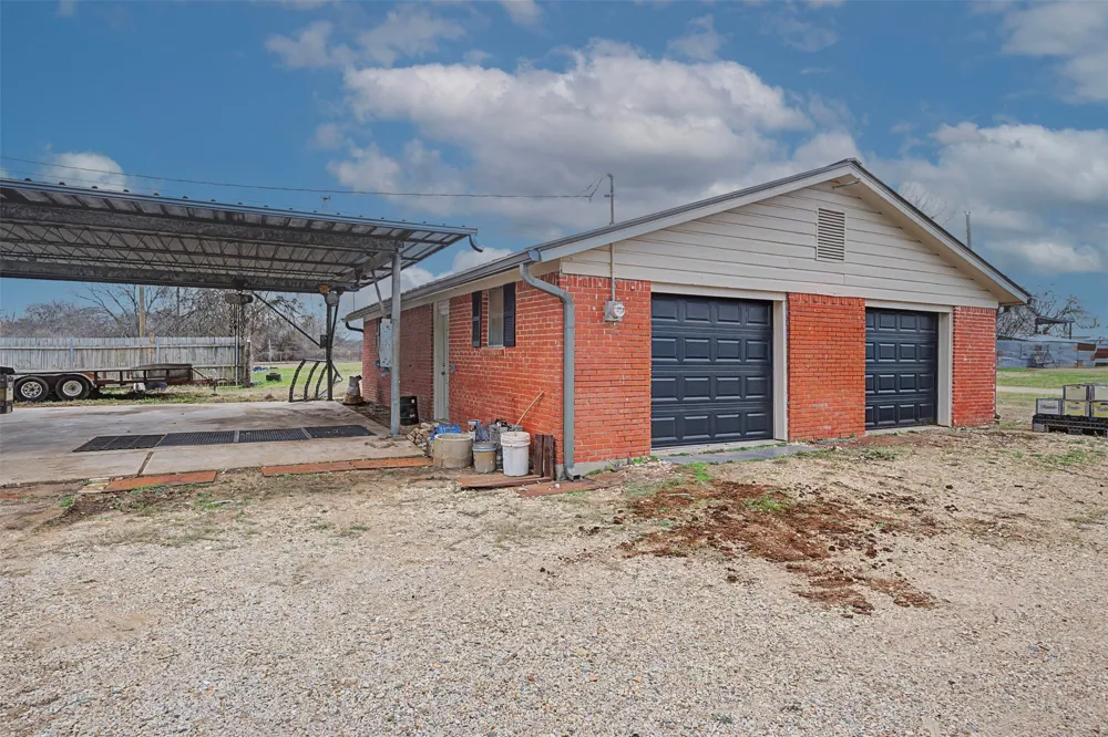 8240 Kramer Street Lillian, TX 76061