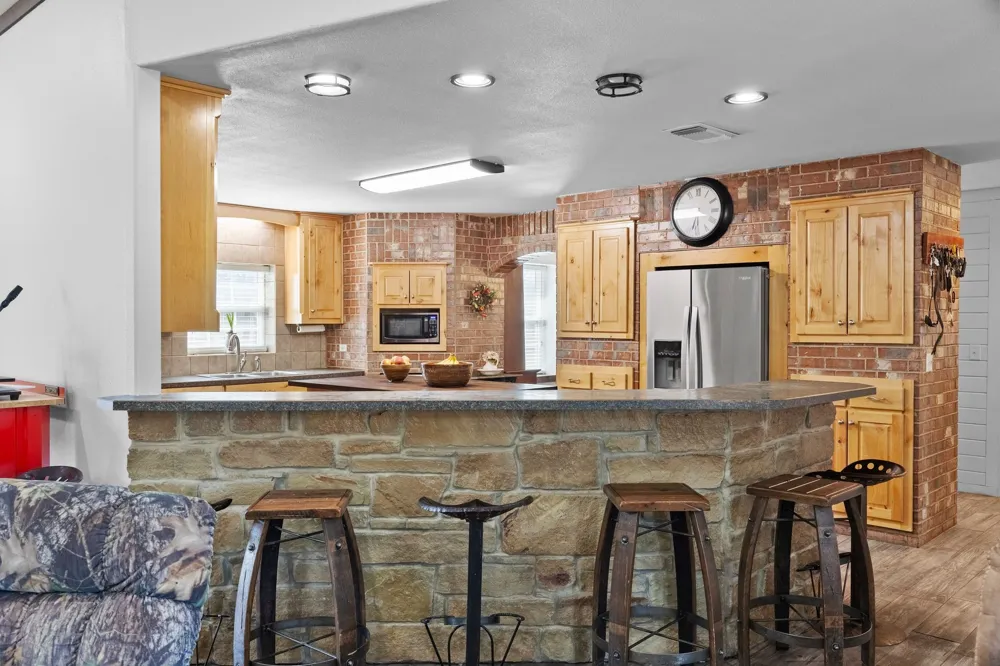 24 County Road Nw 1060 Talco, TX 75487