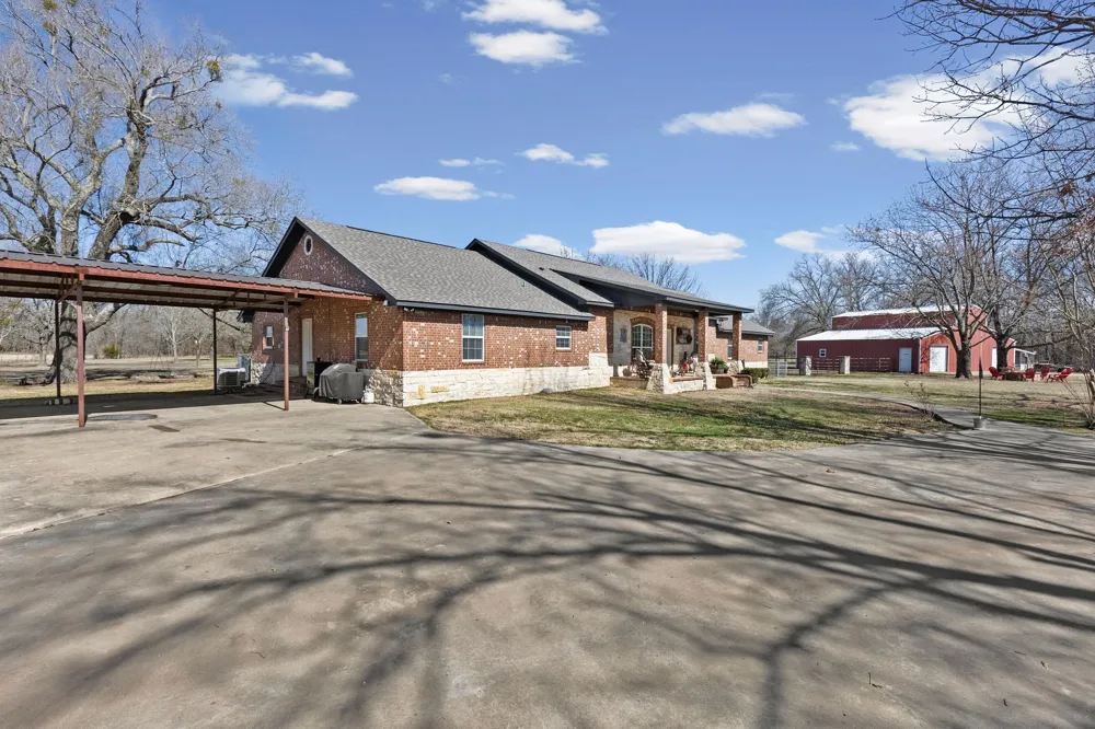 24 County Road Nw 1060 Talco, TX 75487