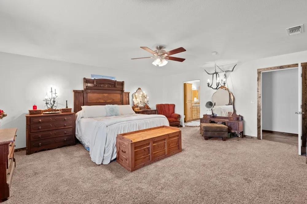 24 County Road Nw 1060 Talco, TX 75487
