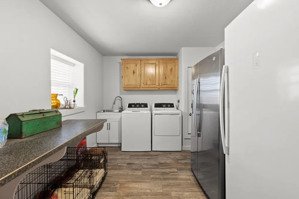 24 County Road Nw 1060 Talco, TX 75487