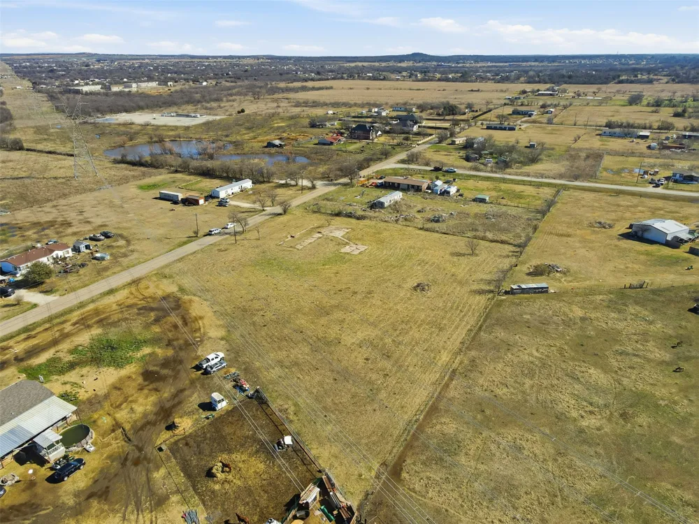 3237 County Road 911 Joshua, TX 76058