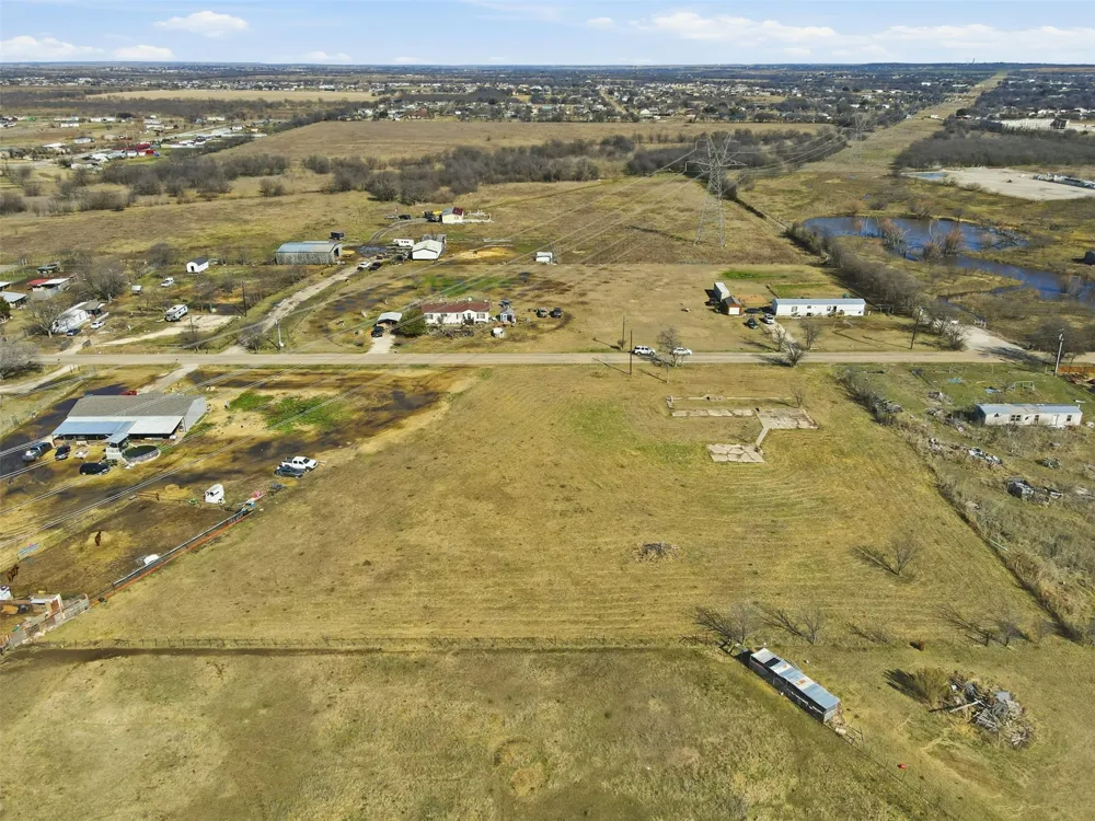 3237 County Road 911 Joshua, TX 76058