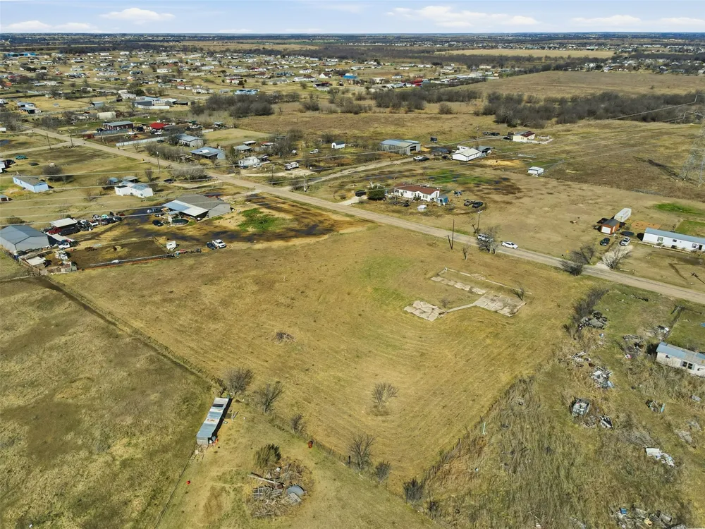3237 County Road 911 Joshua, TX 76058