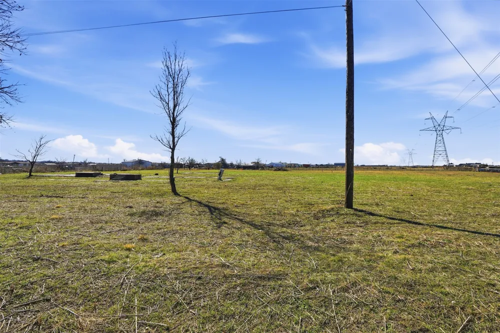 3237 County Road 911 Joshua, TX 76058