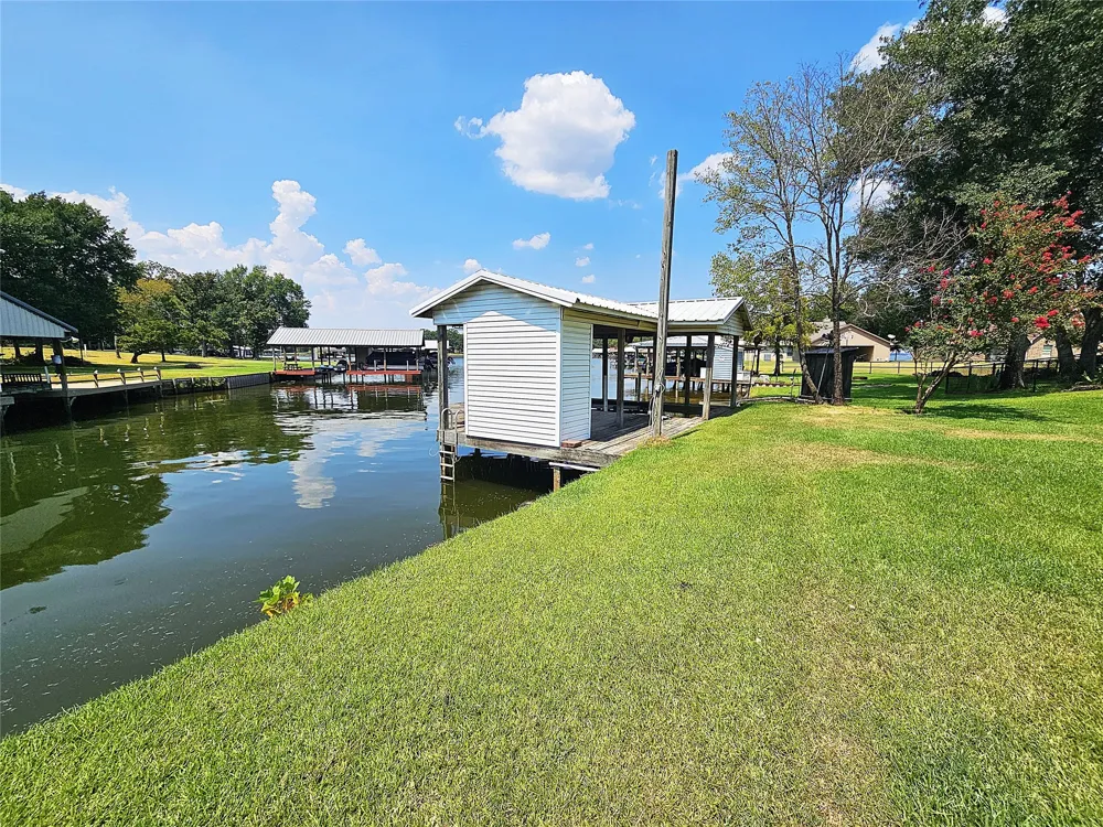 Lcr 740 Thornton, TX 76687