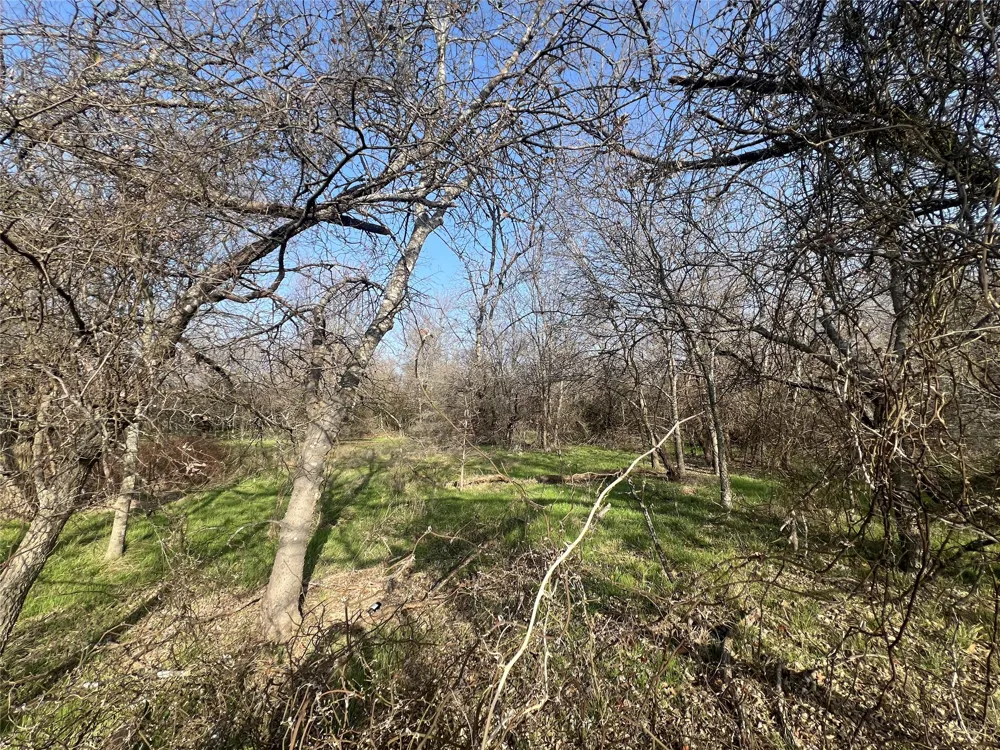 13700 Gholson Road Gholson, TX 76705