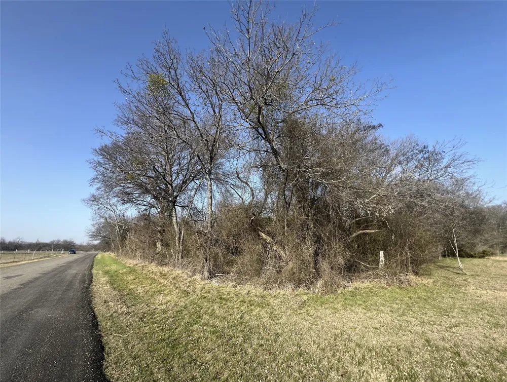 13700 Gholson Road Gholson, TX 76705