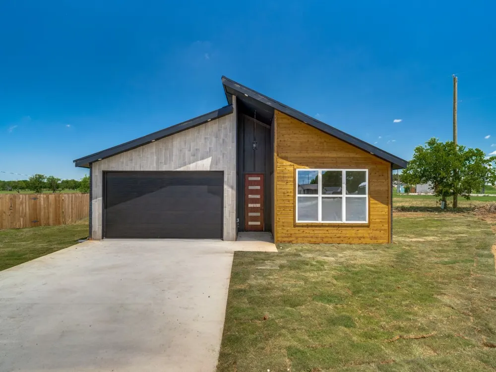 849 Buckboard Drive De Leon, TX 76444