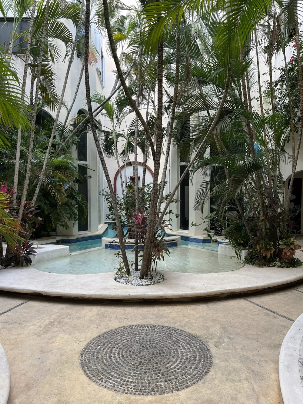 9 Royal Palms Playa del Carmen, TX 77710