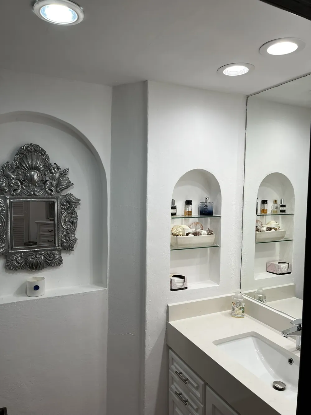 9 Royal Palms Playa del Carmen, TX 77710
