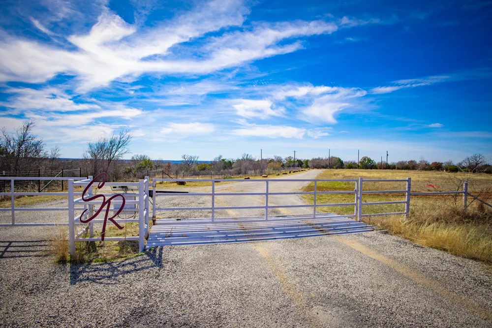 198 S Ranch Road Graham, TX 76450