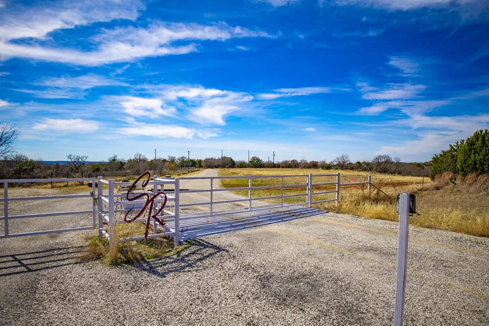198 S Ranch Road Graham, TX 76450
