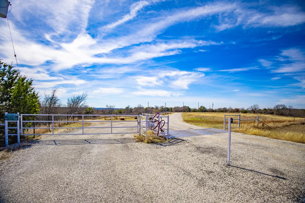 198 S Ranch Road Graham, TX 76450