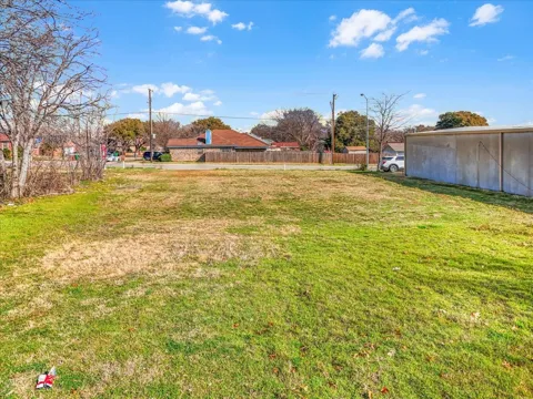 4320 Glenview Drive