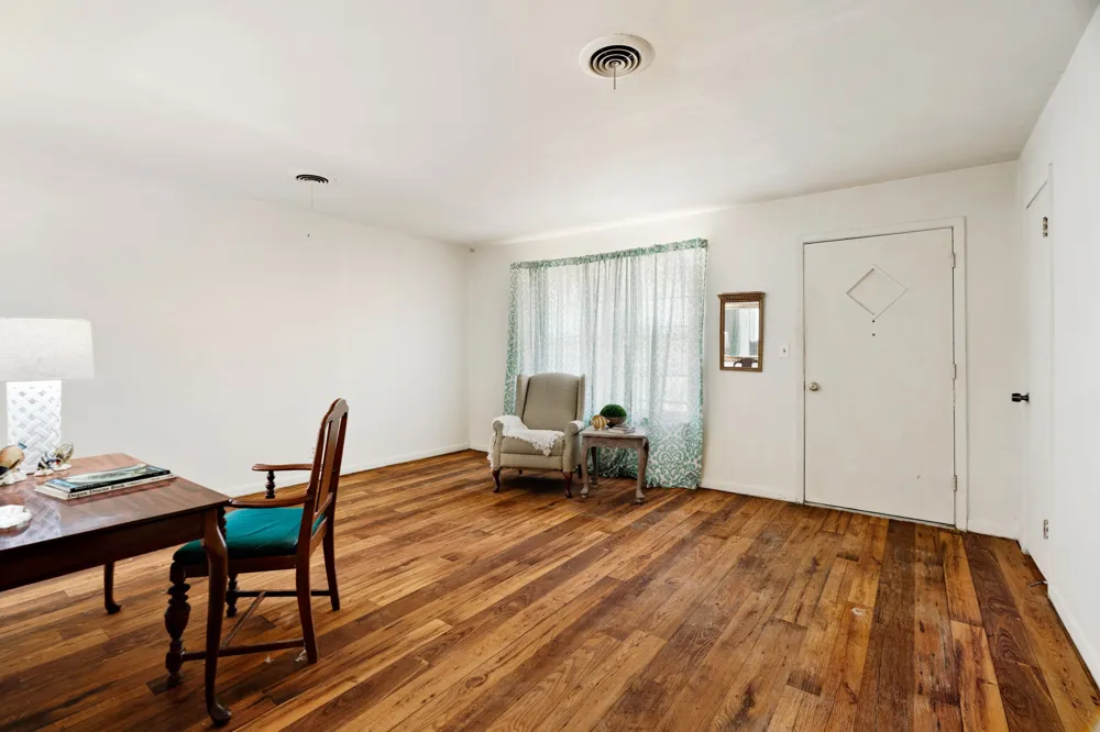 410 S Bois Darc Street Blossom, TX 75416