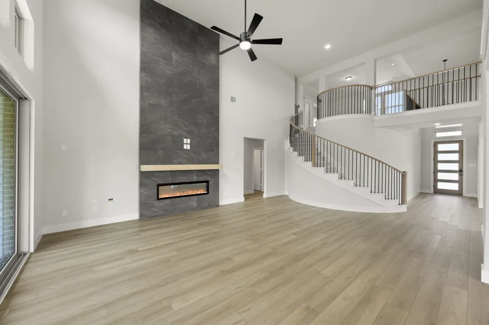 513 S Hidden Lakes Drive DeSoto, TX 75115