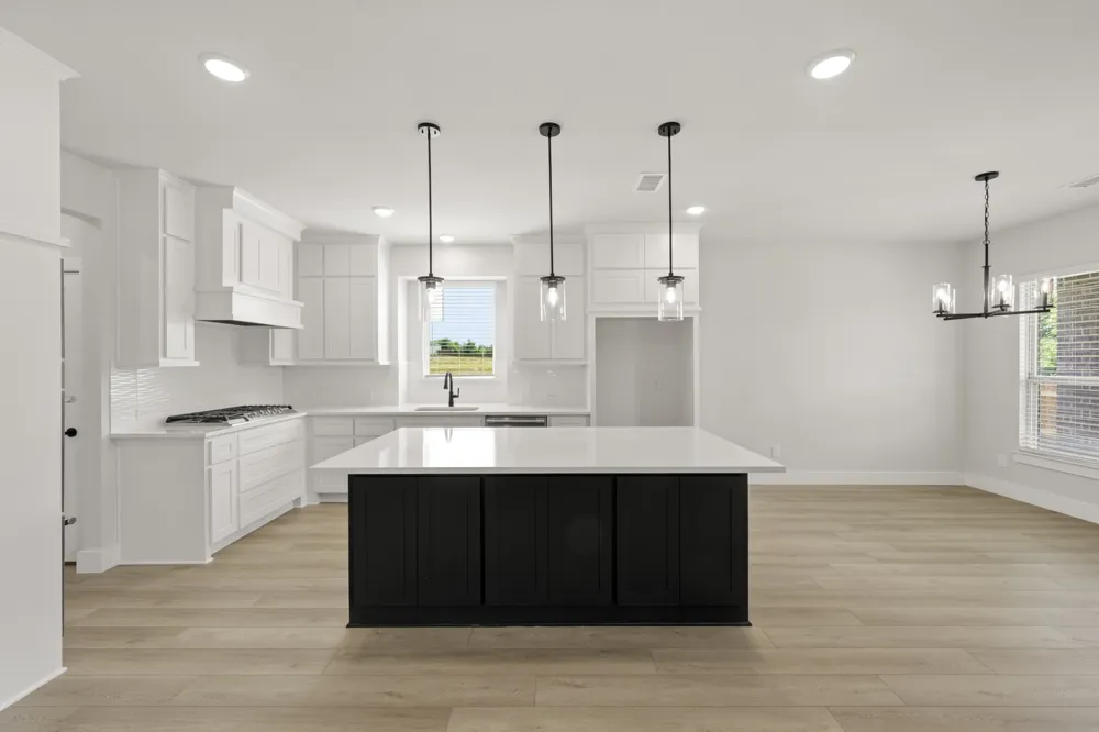 513 S Hidden Lakes Drive DeSoto, TX 75115