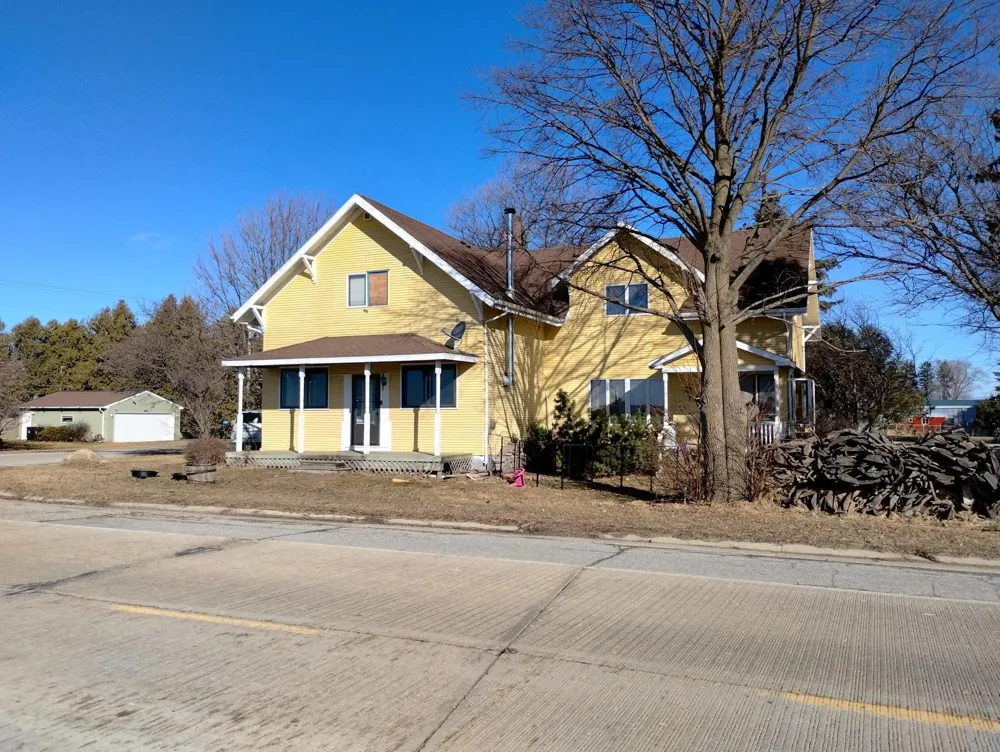 13020 241st Avenue Harmony, MN 55939