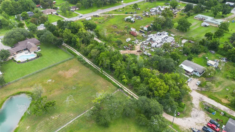 15601 Fir Road Santa Fe, TX 77517