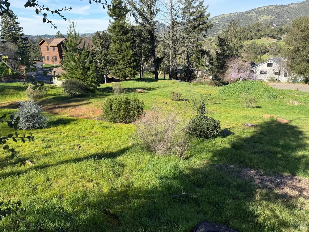 4945 Pinecroft Way Santa Rosa, CA 95404