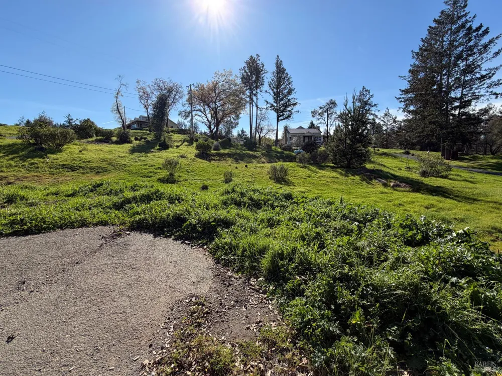 4945 Pinecroft Way Santa Rosa, CA 95404