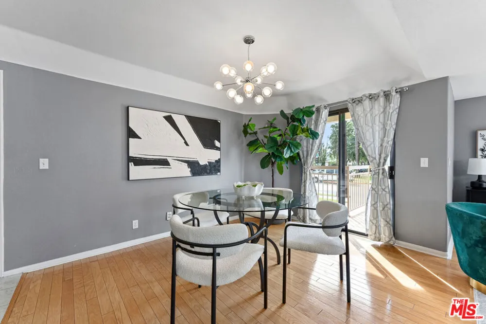 265 W California Boulevard #1 Pasadena, CA 91105