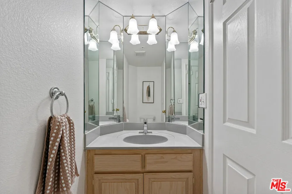 265 W California Boulevard #1 Pasadena, CA 91105