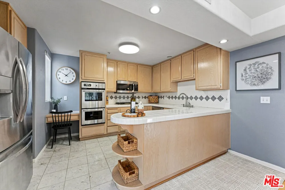 265 W California Boulevard #1 Pasadena, CA 91105