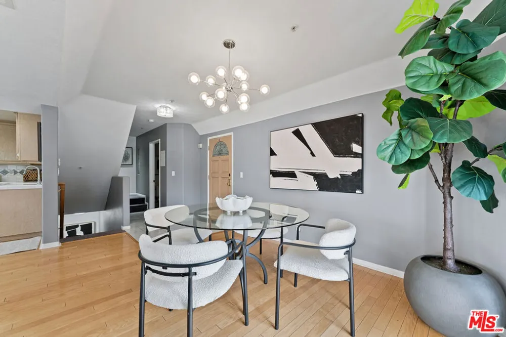 265 W California Boulevard #1 Pasadena, CA 91105