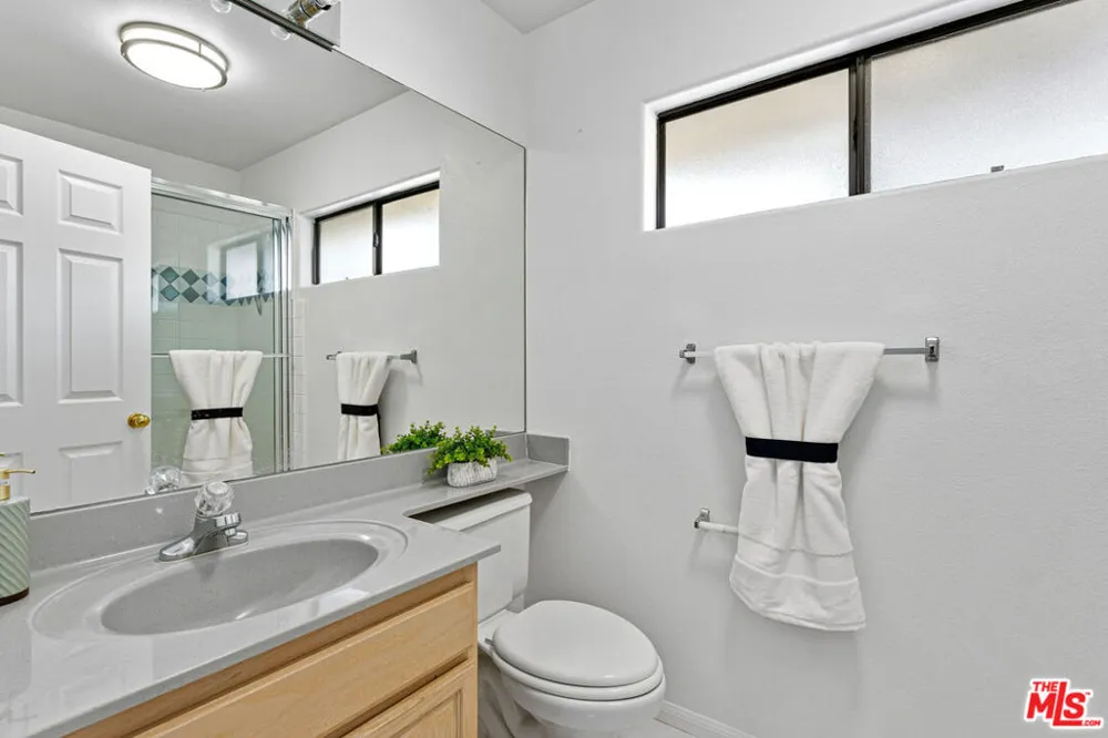 265 W California Boulevard #1 Pasadena, CA 91105