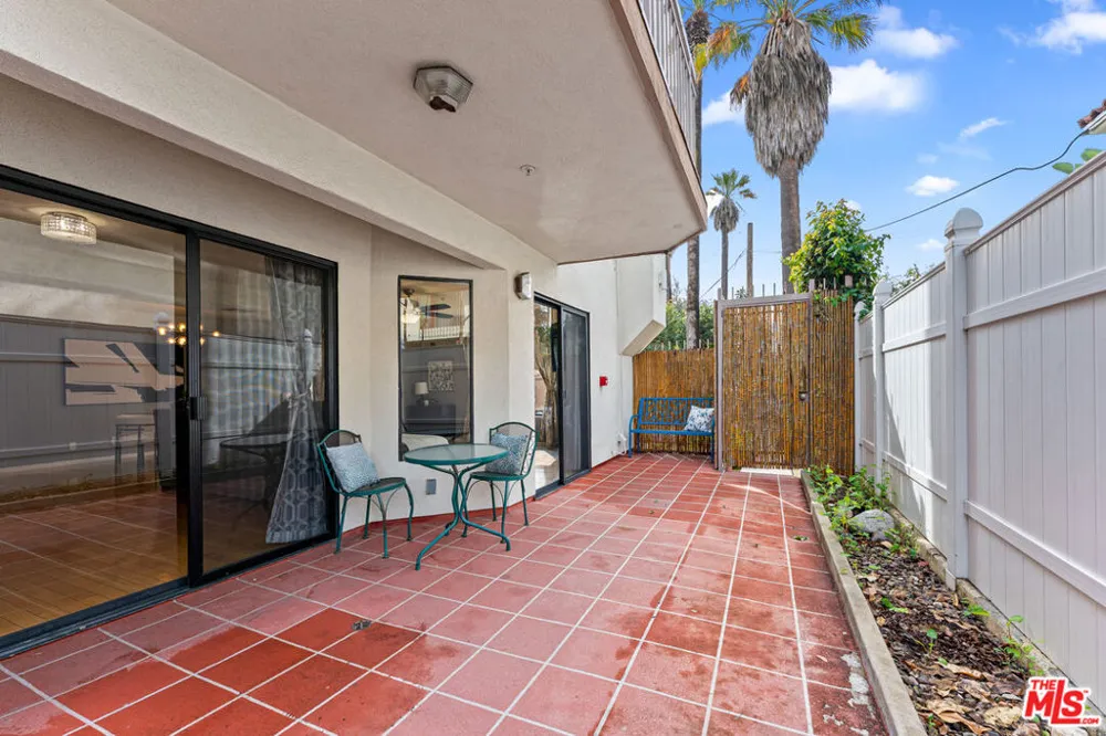 265 W California Boulevard #1 Pasadena, CA 91105